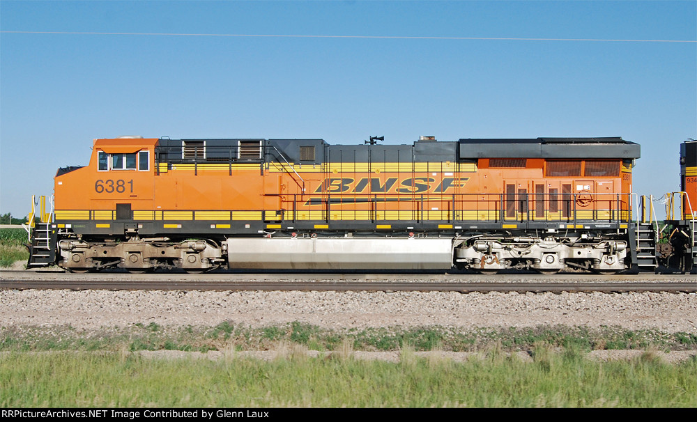 BNSF 6381